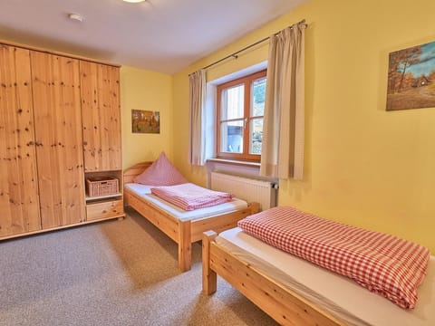 3-raum-ferienwohnung 13, Erdgeschoss - Alte Schmiede Apartment in Oberstdorf