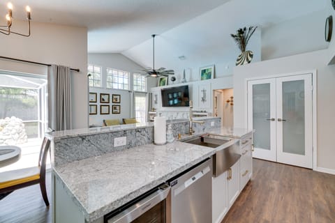 Kitchen | Coffee Maker | Spices