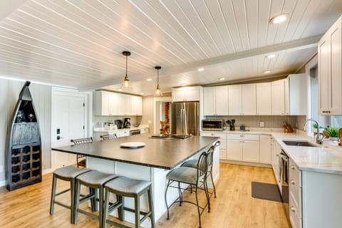 Kitchen | Cooking Basics Supplied