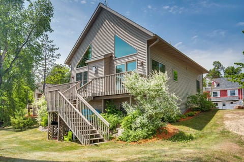 Exterior | Bedrooms/Full Bathroom on 1st Floor | No A/C