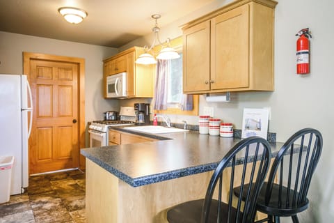 Kitchen | Cooking Basics | Coffee Maker | Toaster