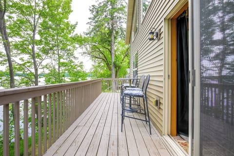 Deck | Lake View