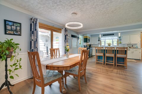 Atlanta Vacation Rental | 3BR | 2BA | 1,544 Sq Ft | 2 Minor Steps to Enter