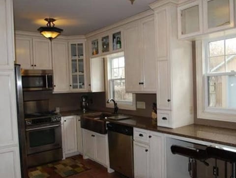 Main Floor - Kitchen w/Farmhouse Sink and Breakfast Nook