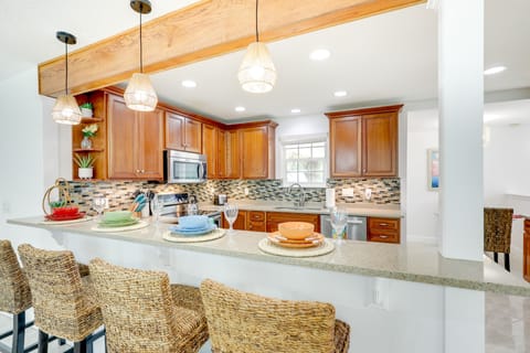 Eat-In Kitchen | Blender | Slow Cooker | Trash Bags & Paper Towels