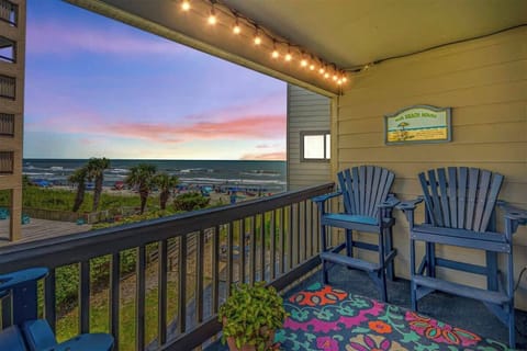 Oceanview Balcony!
