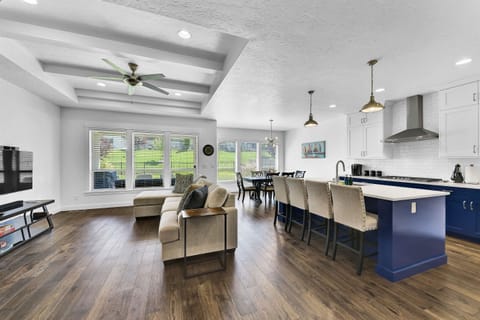 Great Room and Kitchen with seating for 4 at The Breakfast Bar