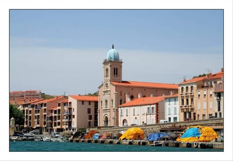 Marina