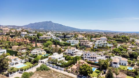 c38290a9-f810-45e5-b215-30ce83872f59