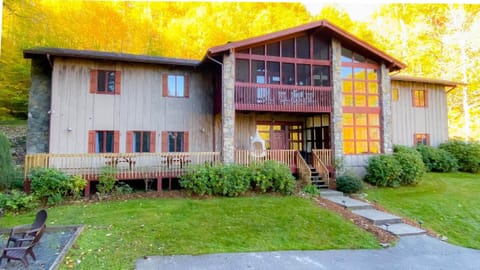 Front view of the Hive Lodge