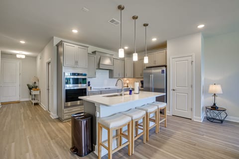 Kitchen | Cooking Basics | Complimentary Spices | Blender | Crockpot