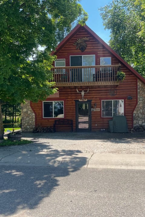 Welcome to The Moosehead!