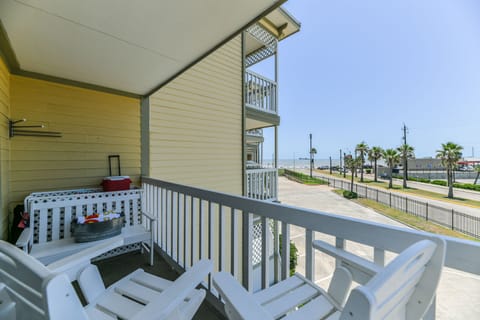 1 bedroom, with an amazing ocean view