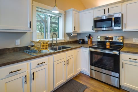 Kitchen | Blender | Coffee Grinder & Maker | Toaster