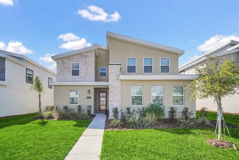 9008 Sommerset Hills Dr, Champions Gate_01.jpg