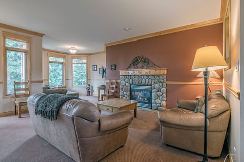 Everlasting is a cozy townhouse that has more than enough space for your family