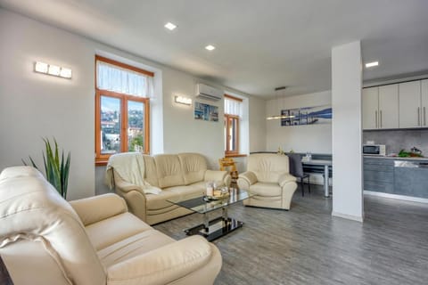Living and dining room