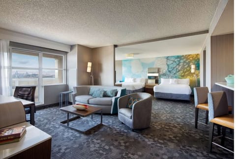 Unit with 2 Queen beds. Exact unit will be assigned upon arrival. Views, colors, and decor may vary.