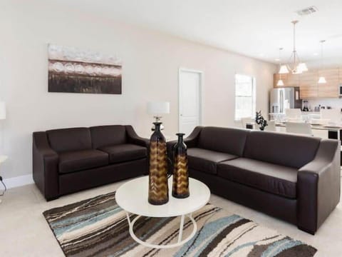 Balmoral3Bed2StoreyLivingRoom1