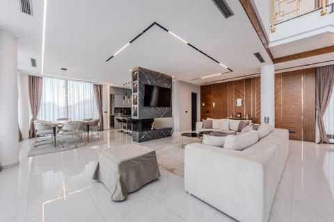 Living room (Ground floor)