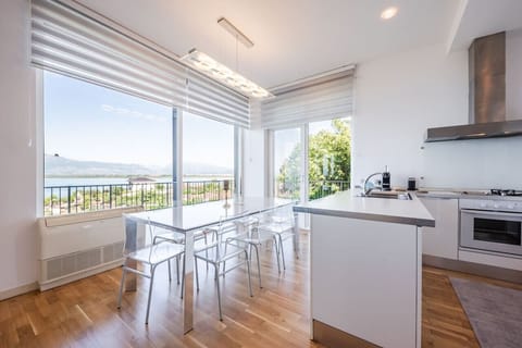Dining Area (First Floor)