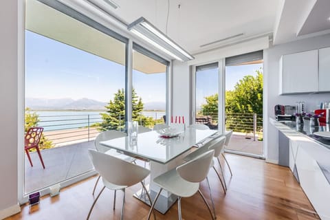 Dining Area (First Floor)