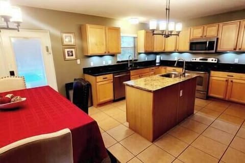 162d8c74 4764 44f9 9789 dc5f5263aa22