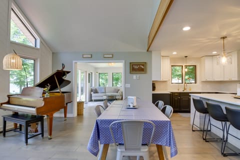 Dining Area | 1st Floor