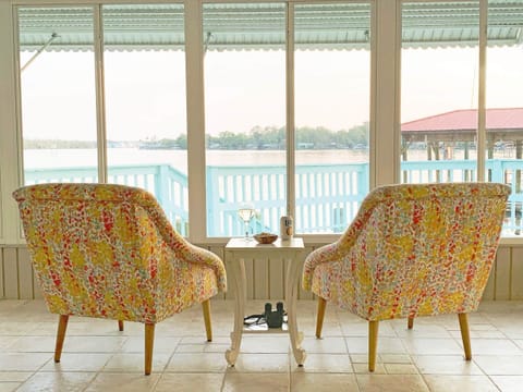Sunroom sitting area off living room