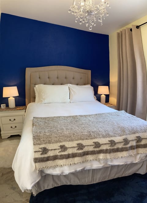 Luxurious comfy queen bed in master BR