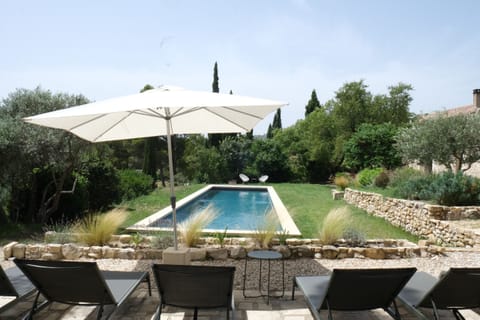 Holiday rental BAUX DE PROVENCE luxury farmhouse for rent private pool