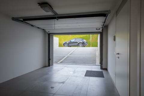 Vehicle, Wheel, Car, Automotive Design, Building