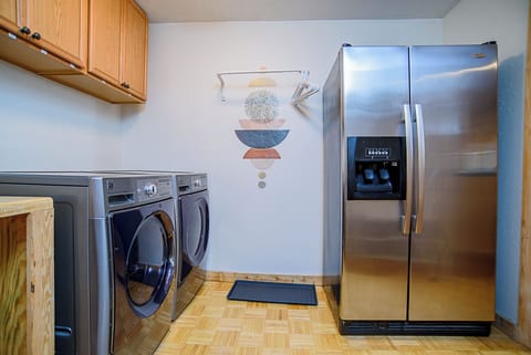 Extra refrigerator for large families or groups and laundry machines provided