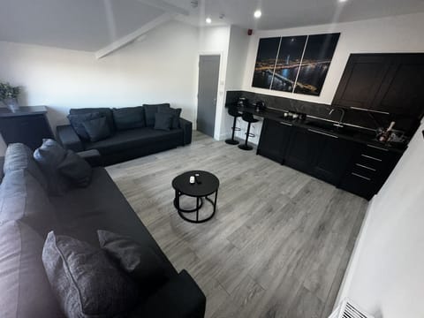 Living Room / Lounge