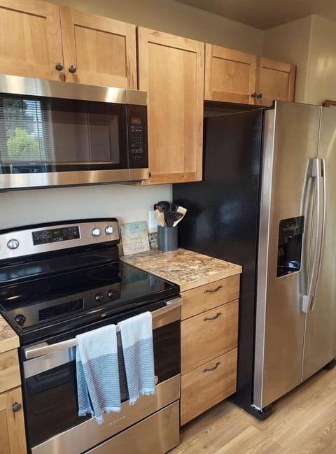 Fully stocked kitchen.