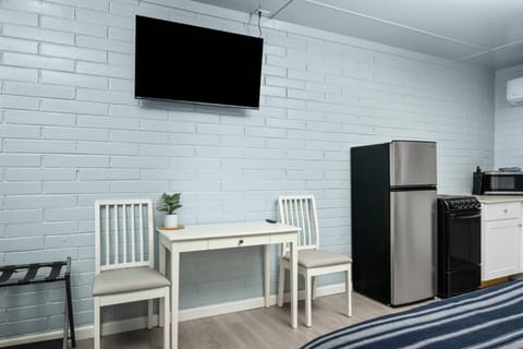 Watch you favorite movies, shows, and sports on this smart tv.