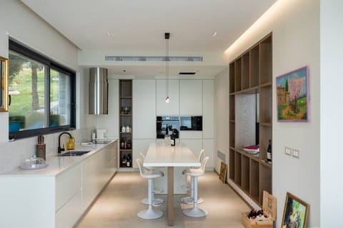 Fully-Equipped Kitchen