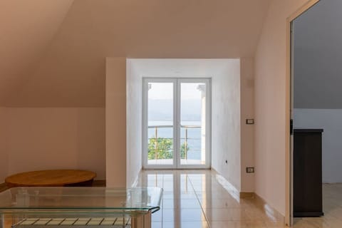 Living room (First Floor)