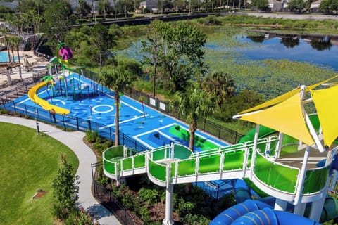 Windsor Hills water park just 2 minutes away