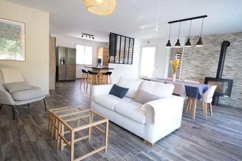 Holiday rental MAUSSANE LES ALPILLES house for rent living room