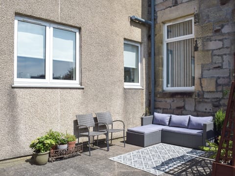 Sitting-out-area | Sorbie Villa, Ardrossan, near Ayr