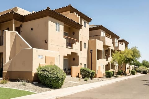 Arrive with ease to a sunlit, resort-style community.