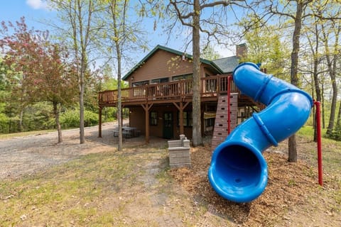 Island Lake main home view