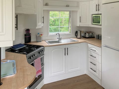 Kitchen | Marsh Corner Van - Marsh Corner Holidays, Neatishead, near Wroxham