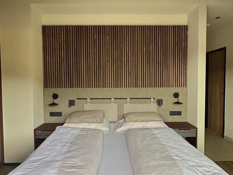 Penthouse Mozart - People's Hotel Bed and Breakfast in Piesendorf