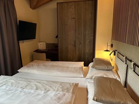 Penthouse Mozart - People's Hotel Bed and Breakfast in Piesendorf