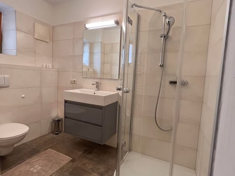 Apartment Franz & Gretl - People's Hotel Bed and Breakfast in Piesendorf