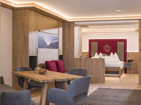 Suite Tirol im Haupthaus - Wellnessresort Seiwald Apartment in Salzburgerland