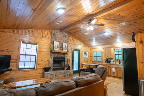 What a cozy and welcoming experience as you enter Bear Foot Lodge!