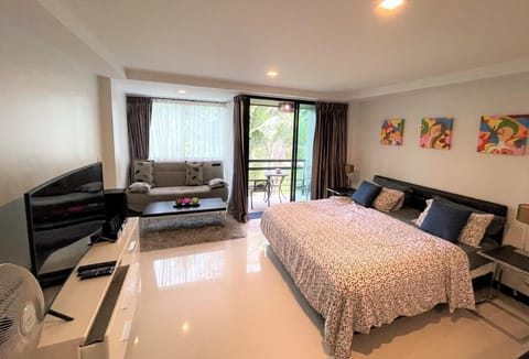 Studio at Kris Condo, 5 min walk to Bangtao beach (9900)